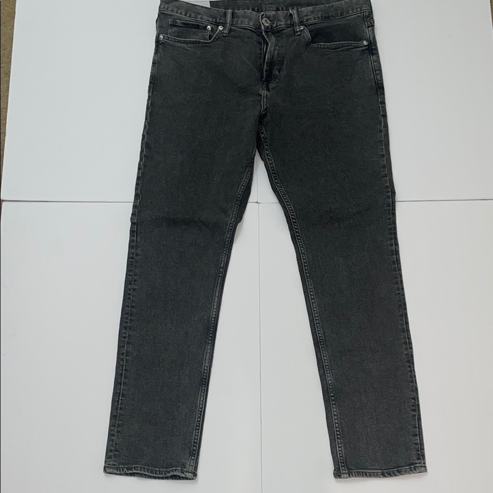 H&M Gray Straight Jeans Classic Style